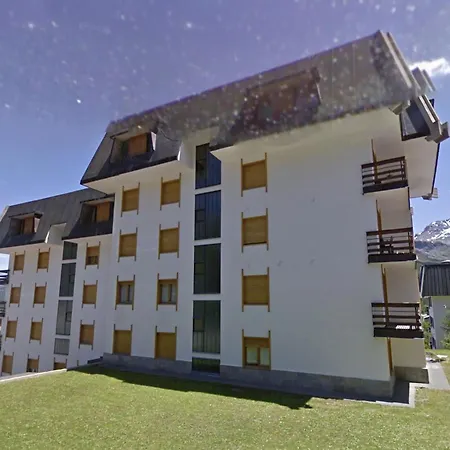 Casa Gialla - Nordic Design On Sestriere Slopes Exterior photo